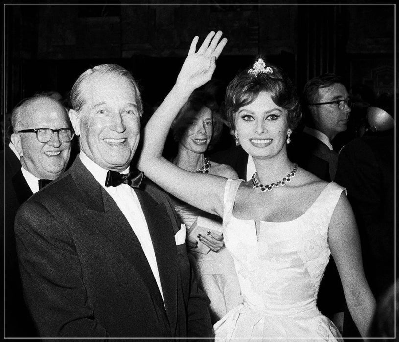 “Sophia Loren Waving” by Frank Worth