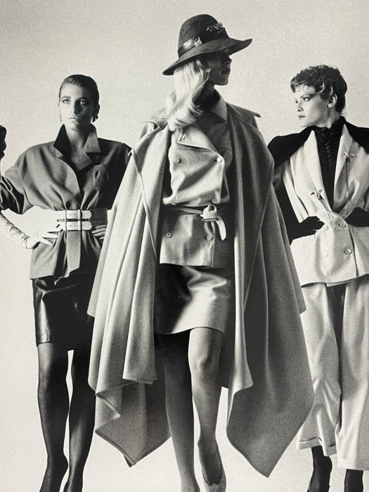 "Sie Kommen, Paris, 1981 (Dressed)"by Helmut Newton 20x24 Vintage Silver Gelatin Print - Helmut Newton
