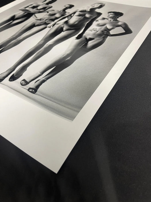 "Sie Kommen, Paris, 1981 (Nude)"by Helmut Newton 20x24 Vintage Silver Gelatin Print - Helmut Newton